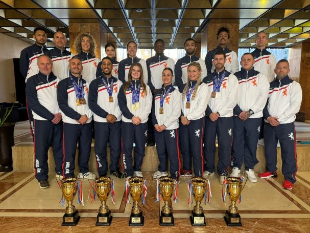 Foto Nederlands Team 2024, met Naomi en Martin